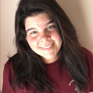 Meet your Posher, Lauren